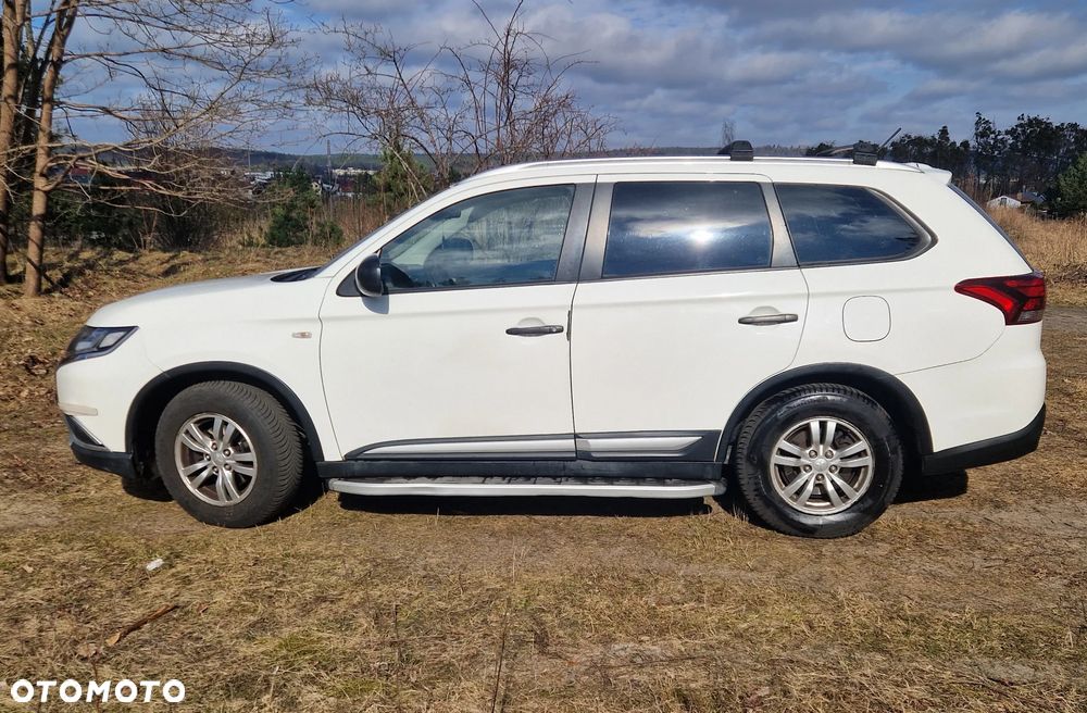 Mitsubishi Outlander 2.0 City Style 2WD - 3