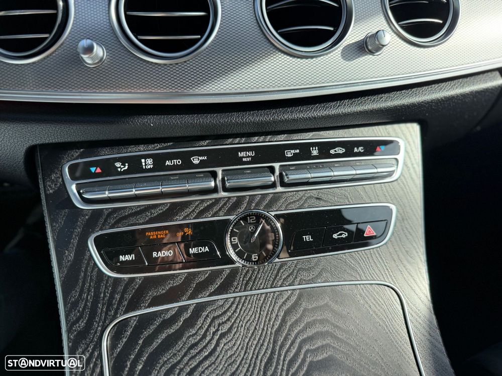 Mercedes-Benz E 300 de AMG Line - 58