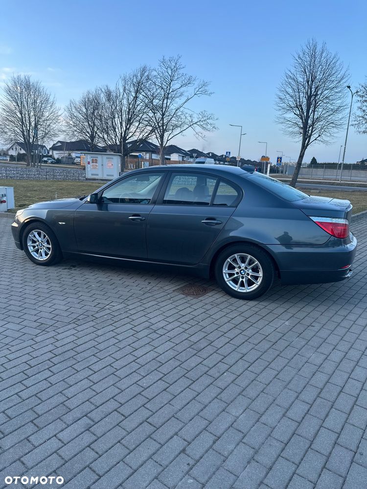 BMW Seria 5 525d Edition Sport - 4