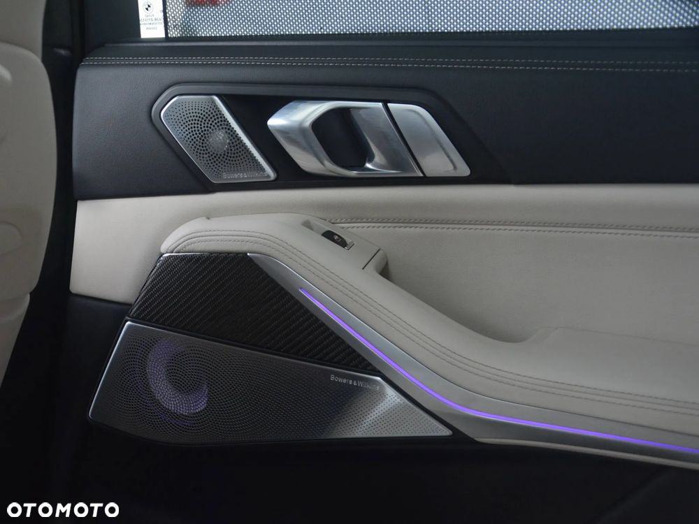 BMW X5 xDrive40d - 17