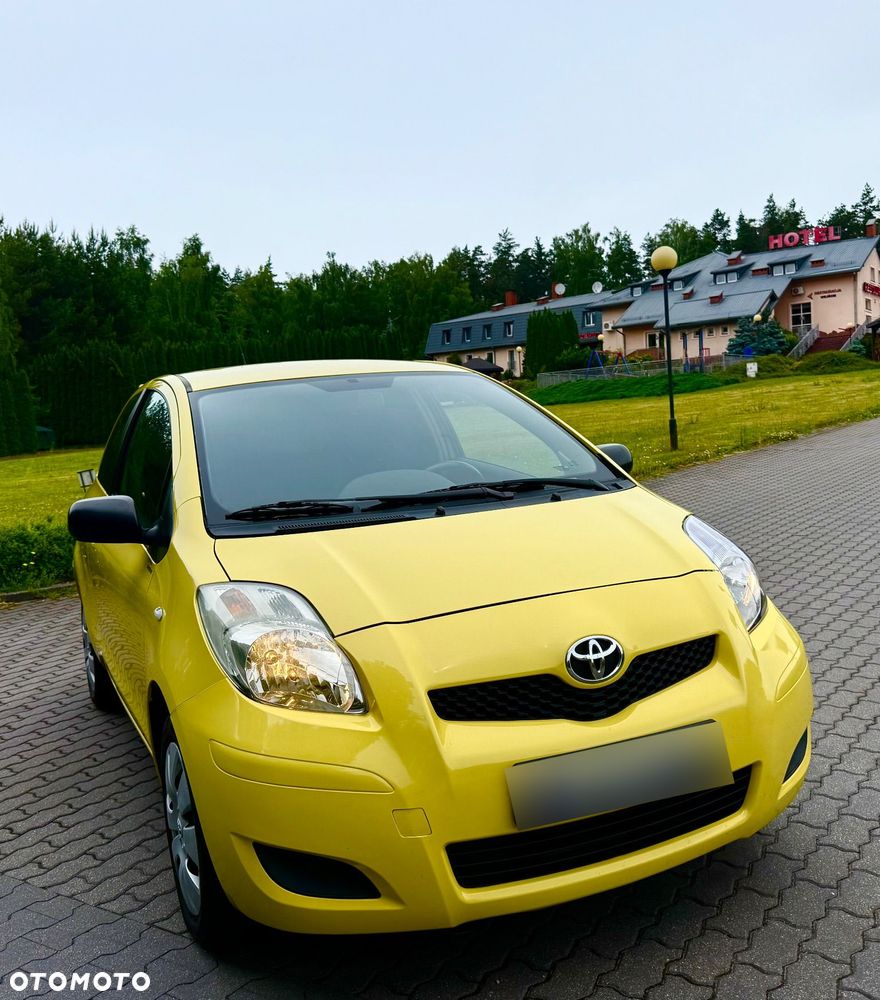 Toyota Yaris - 2