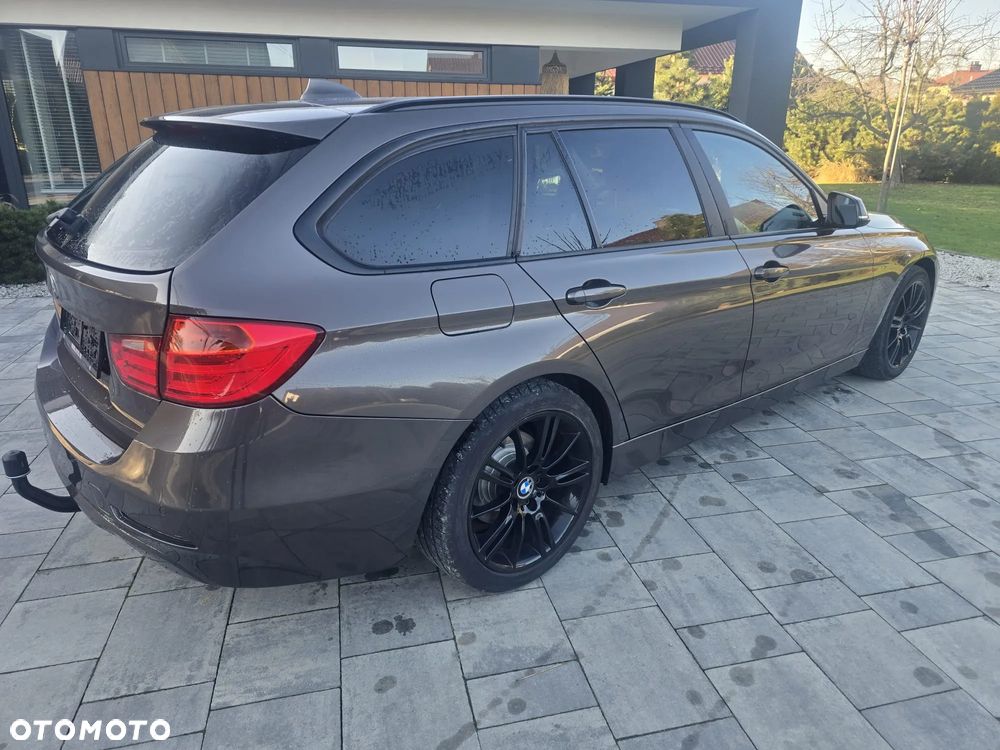 BMW Seria 3 318d DPF Edition Sport - 9