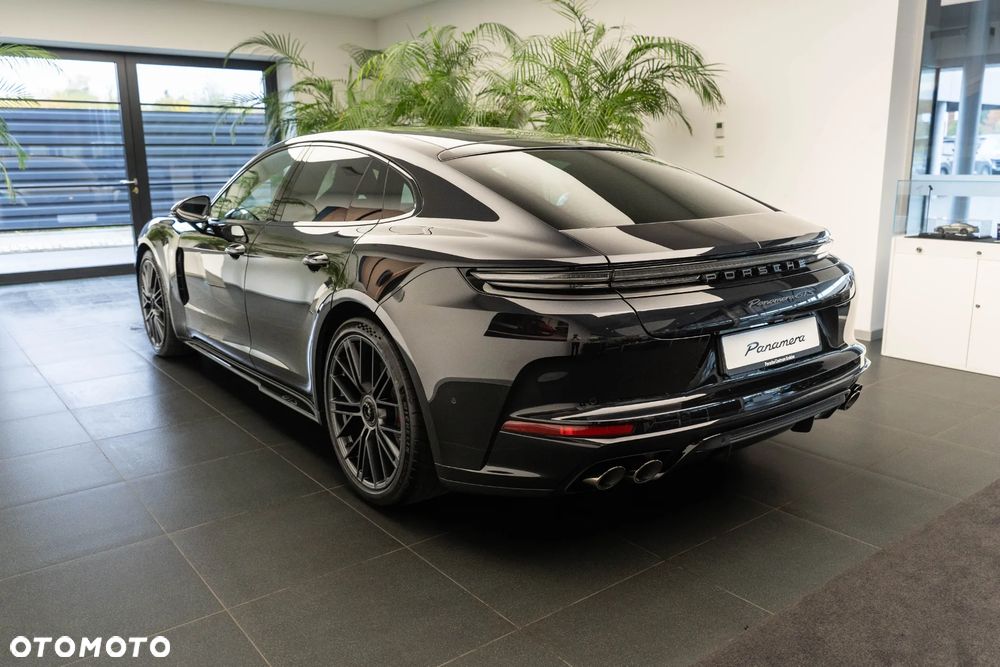 Porsche Panamera GTS - 4
