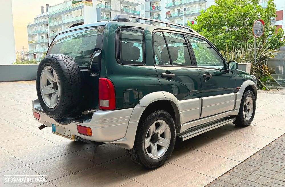 Suzuki Grand Vitara Metal Top 2.0 TDi - 19