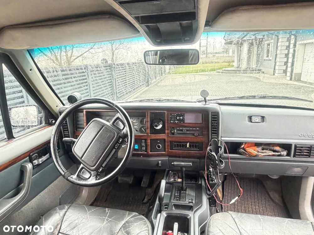 Jeep Cherokee 4.0 Limited - 15