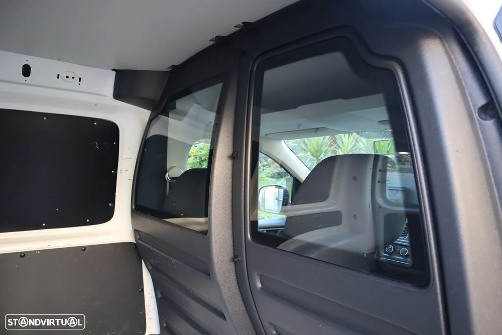 VW Caddy - 25