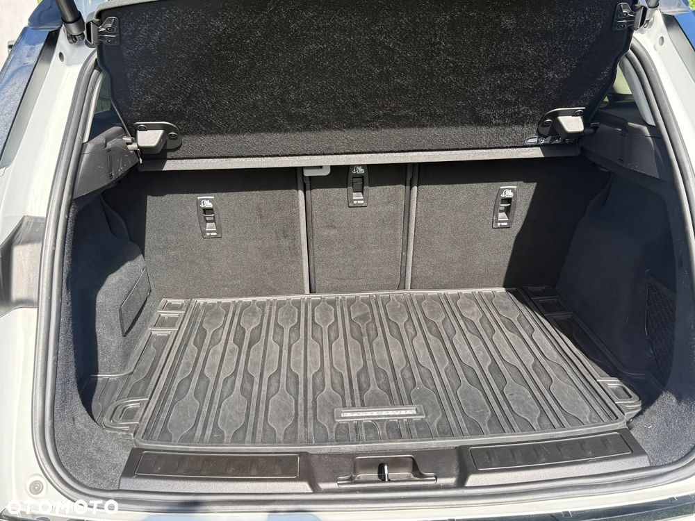 Land Rover Range Rover Evoque - 35
