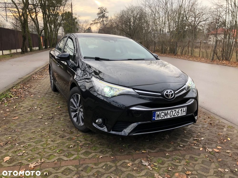 Toyota Avensis 2.0 D-4D Premium - 1