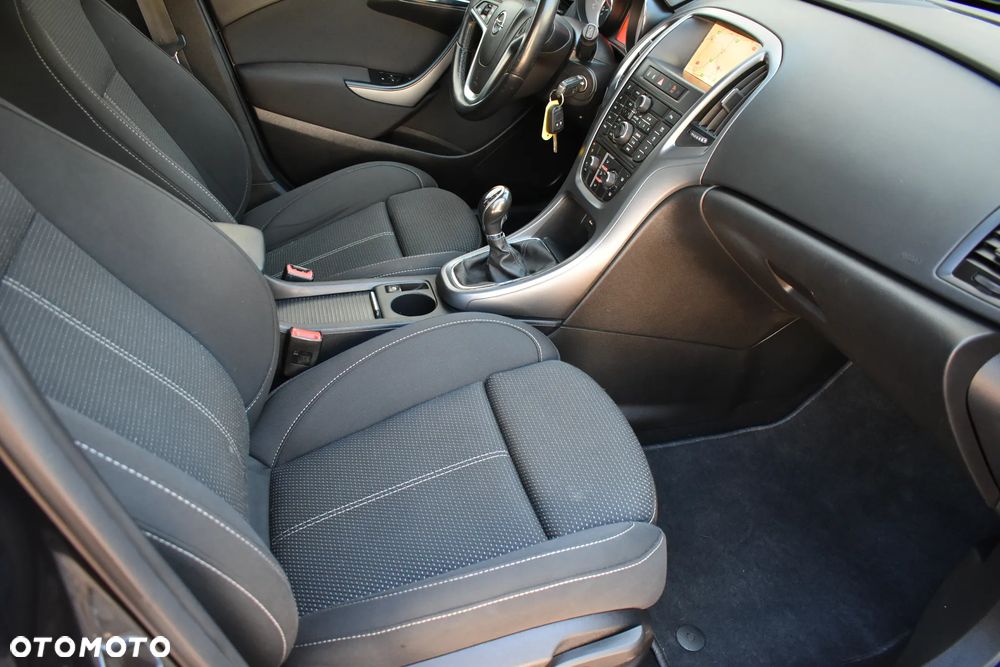 Opel Astra 1.4 Turbo Exklusiv - 13
