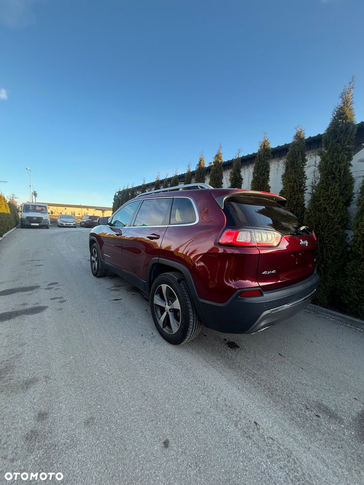 Jeep Cherokee - 5
