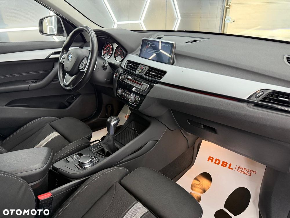 BMW X1 xDrive18d xLine sport - 35