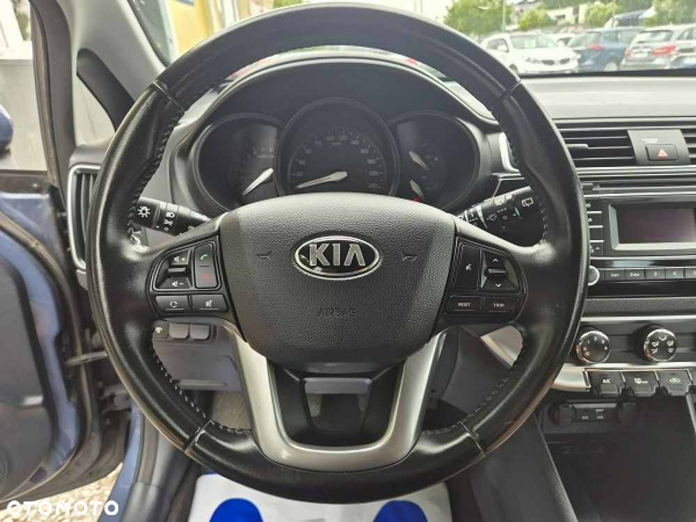 Kia Rio - 22