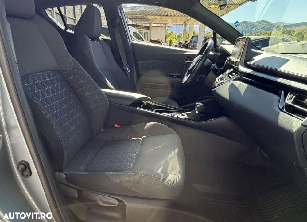 Toyota C-HR Style - 9