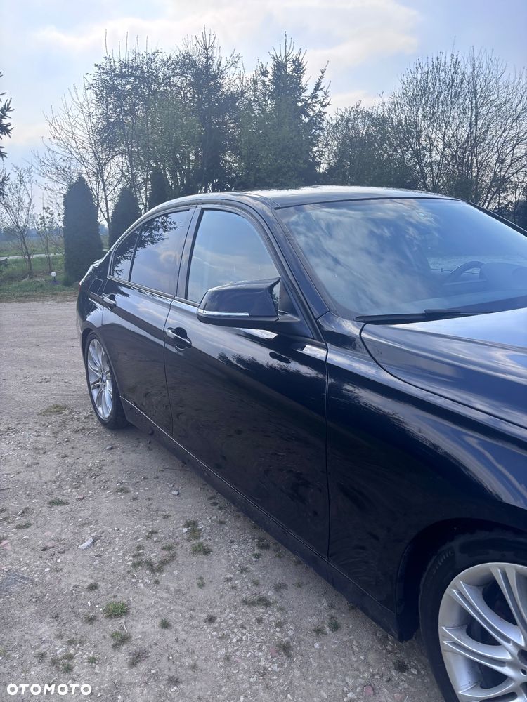 BMW Seria 3 320d - 5