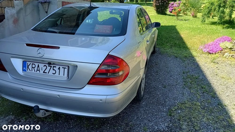 Mercedes-Benz Klasa E - 9
