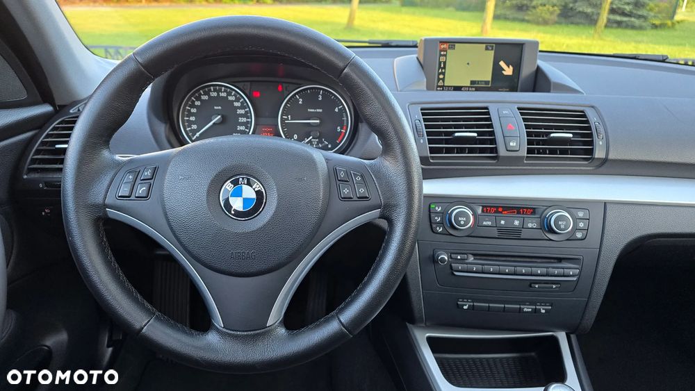 BMW Seria 1 120d DPF Edition Sport - 15
