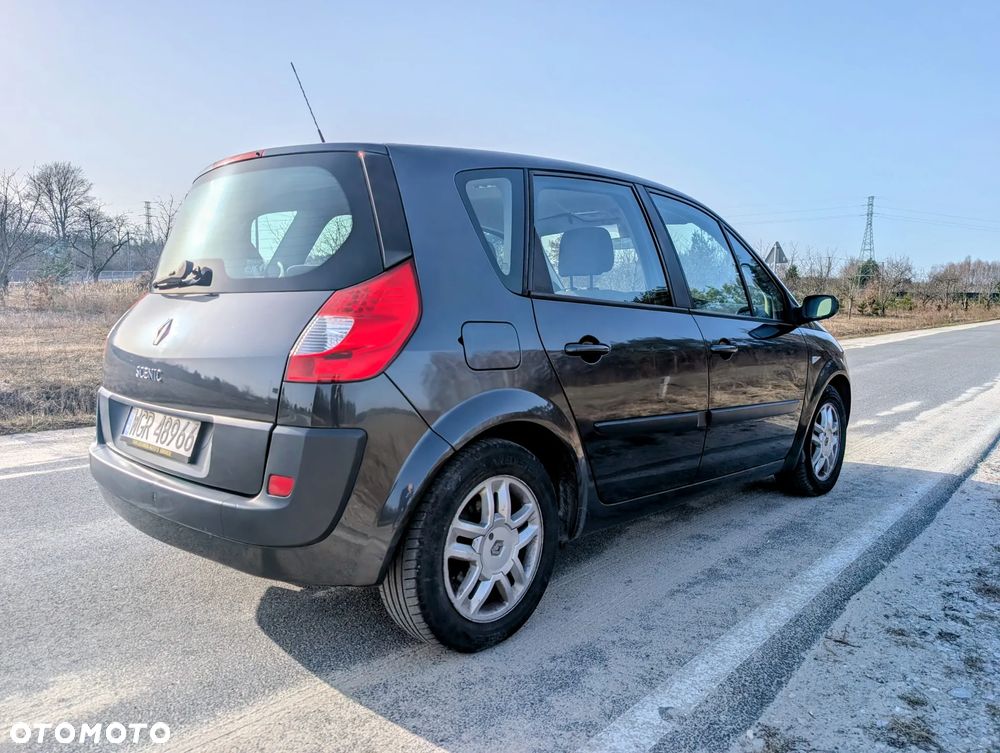 Renault Scenic 2.0 16V Expression - 10