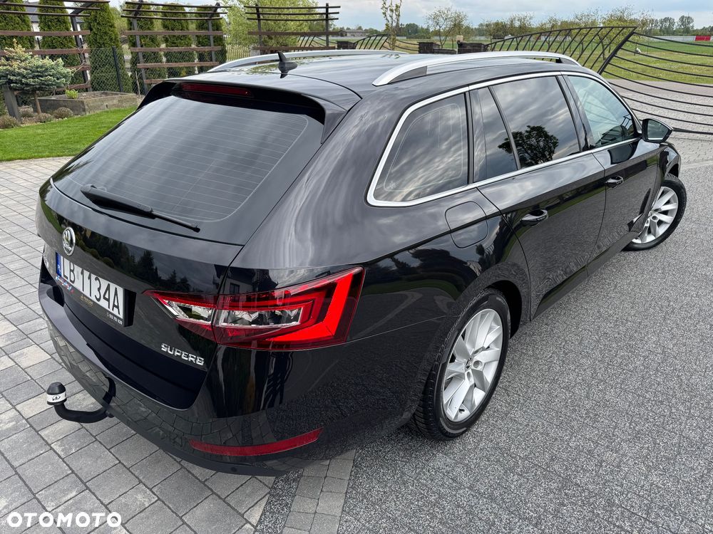 Skoda Superb 2.0 TDI SCR Style DSG - 8