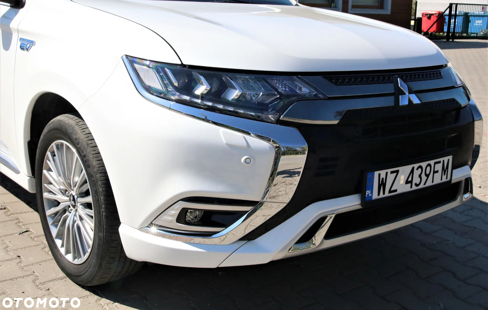 Mitsubishi Outlander 2.0 4WD Plug-In Hybrid - 3