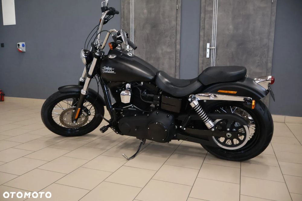 Harley-Davidson Dyna - 7