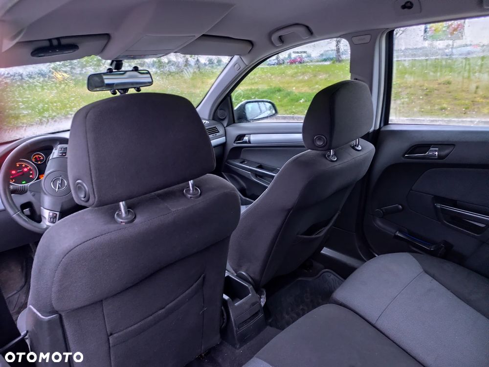 Opel Astra 1.6 NAVI - 7