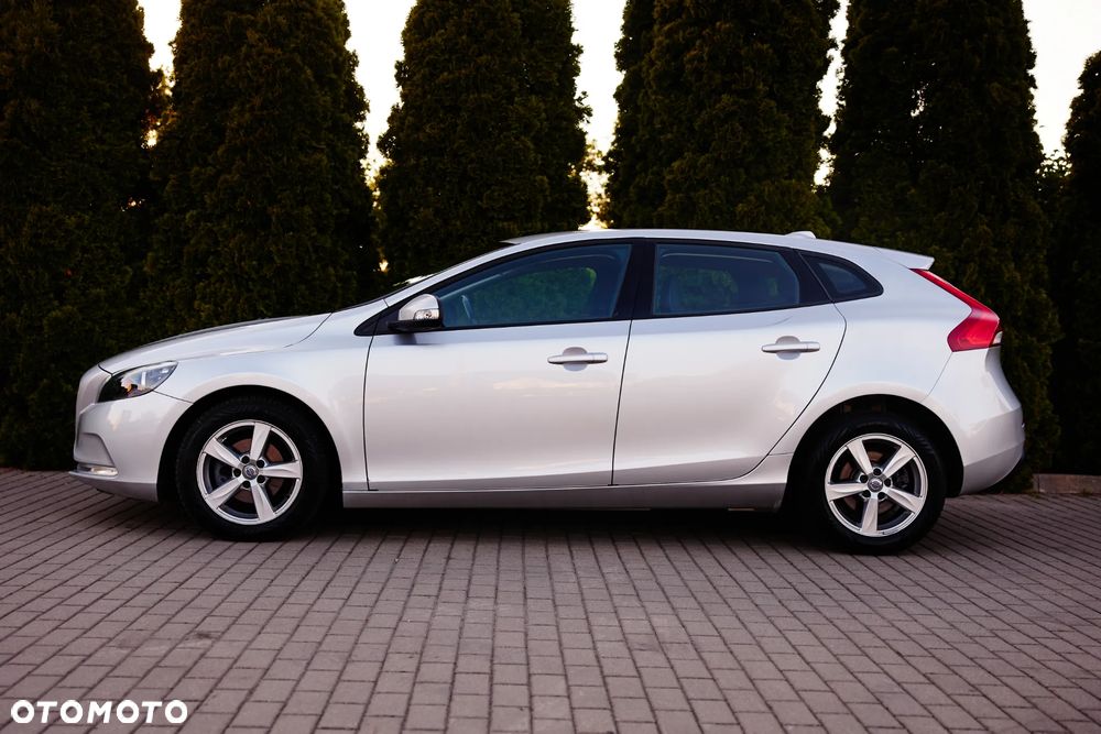 Volvo V40 D2 Kinetic - 2