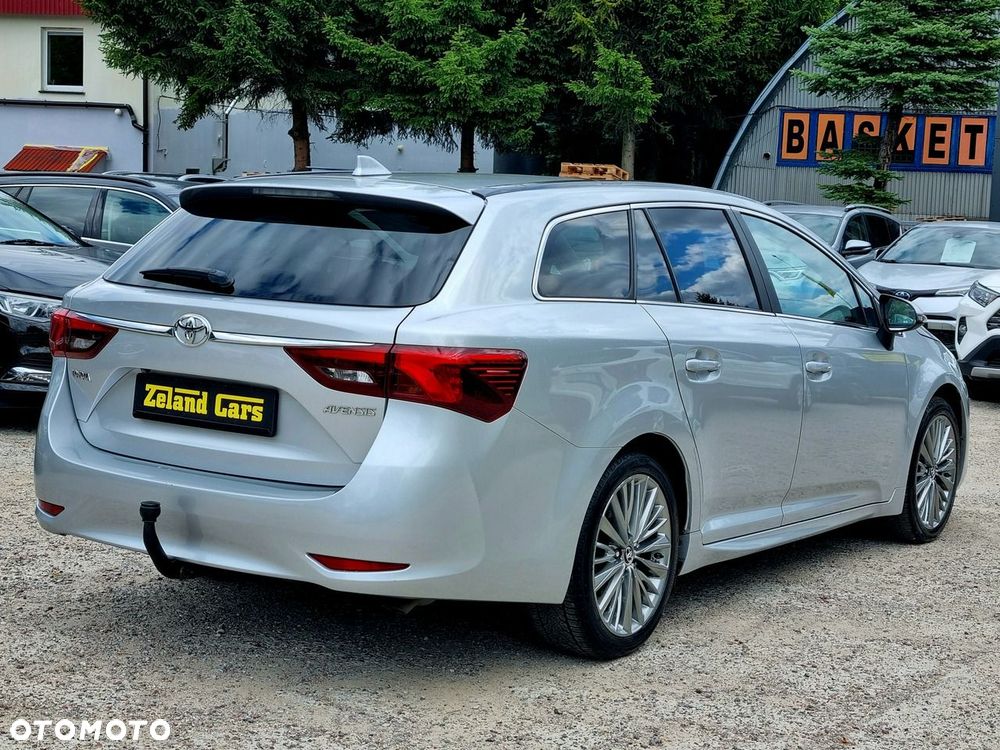 Toyota Avensis 2.0 D-4D Premium - 5