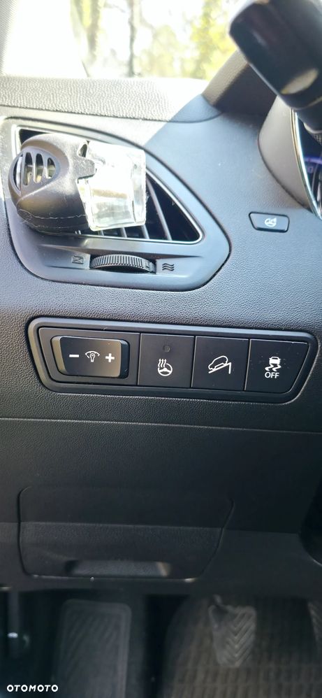 Hyundai ix35 2.0 CRDi 4WD Premium - 15