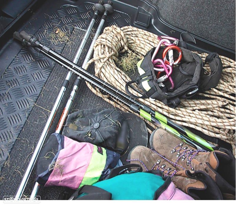 TAPETE DE MALA PARA VOLVO - 5