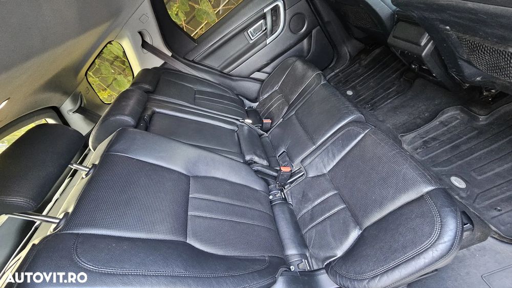 Land Rover Discovery Sport - 28