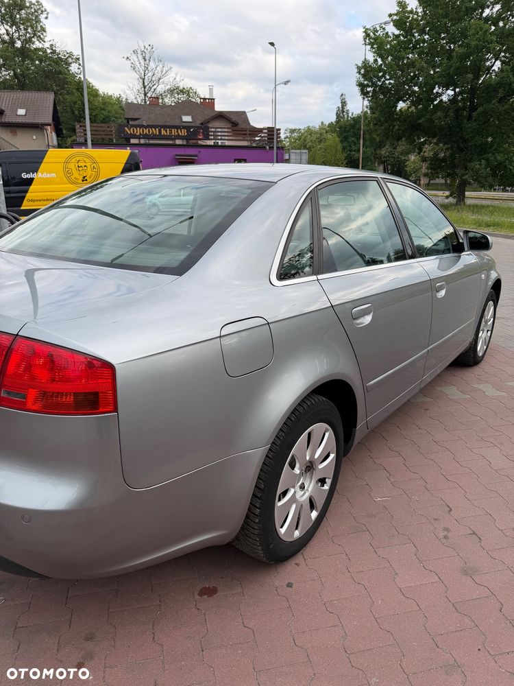 Audi A4 Limousine - 2