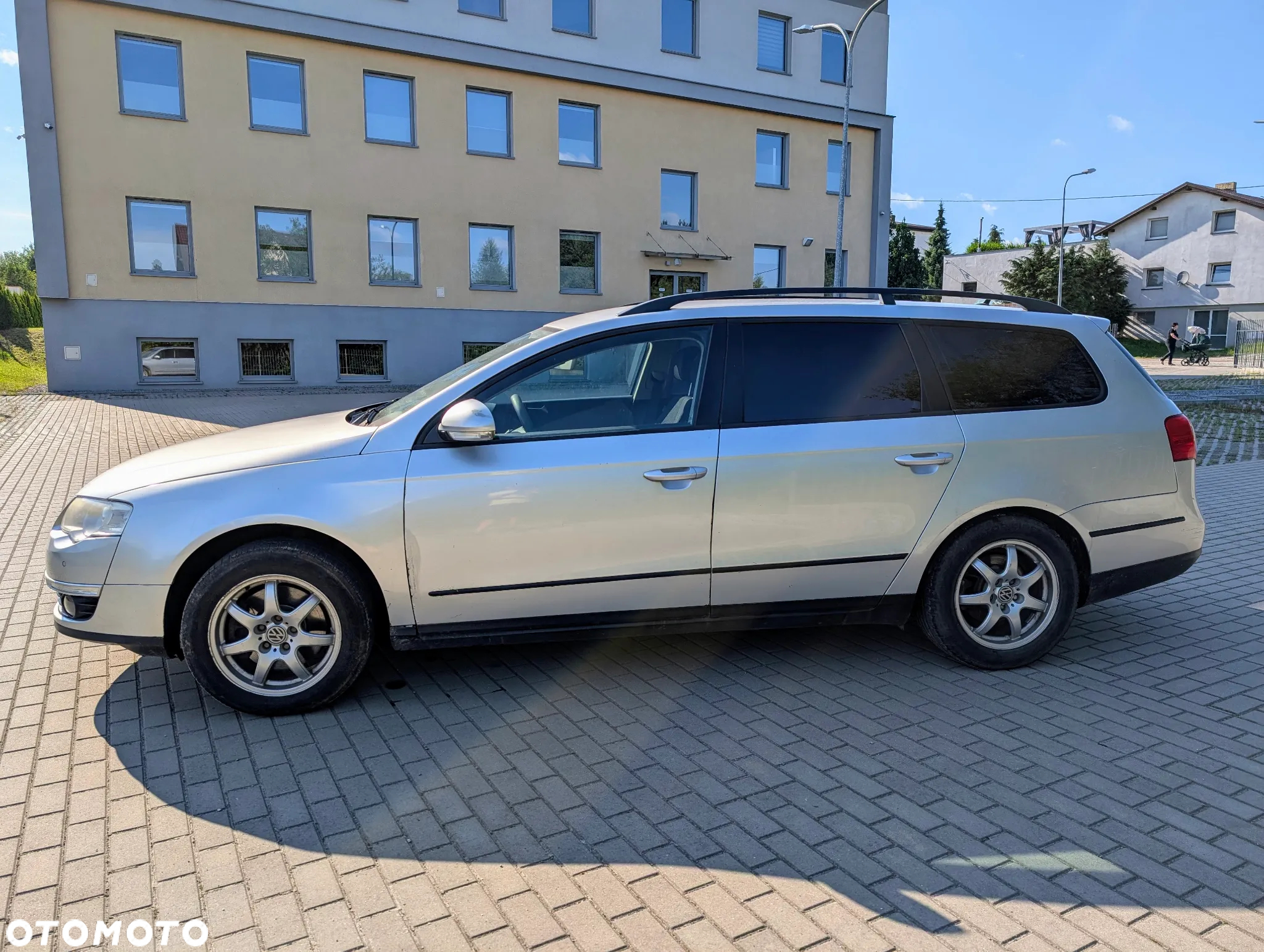 Volkswagen Passat 2.0 TDI DPF Trendline DSG - 2