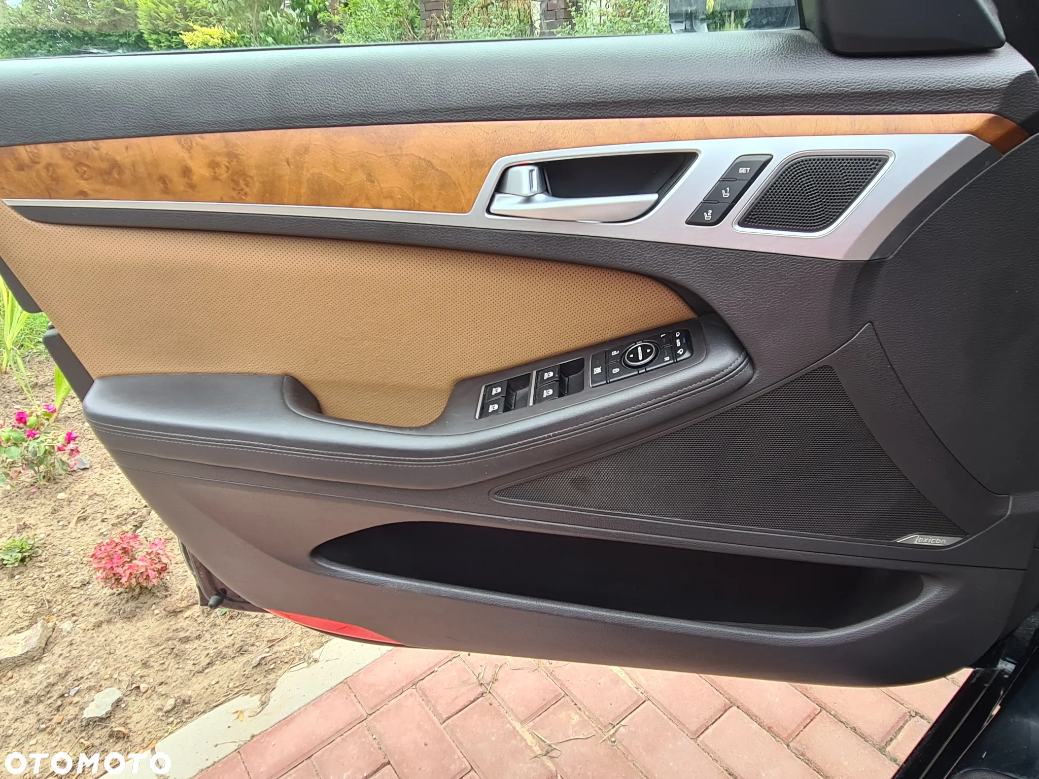 Genesis G80 - 2