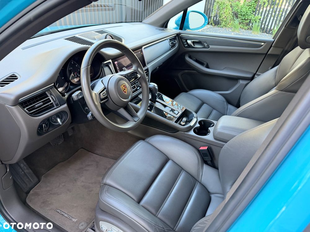 Porsche Macan T - 12