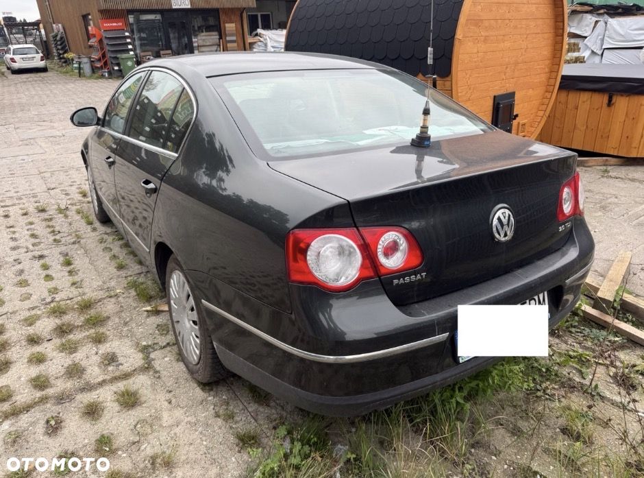Volkswagen Passat - 5