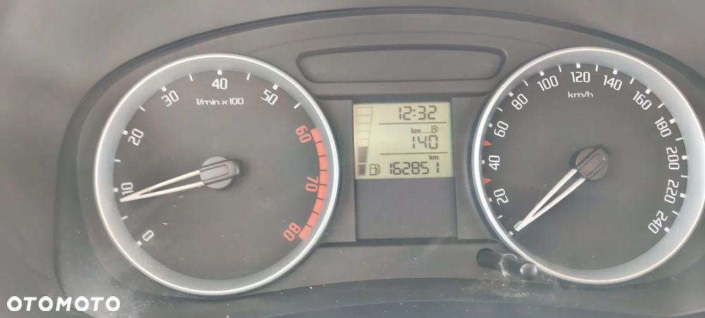 Skoda Fabia 1.4 16V Sportline - 18