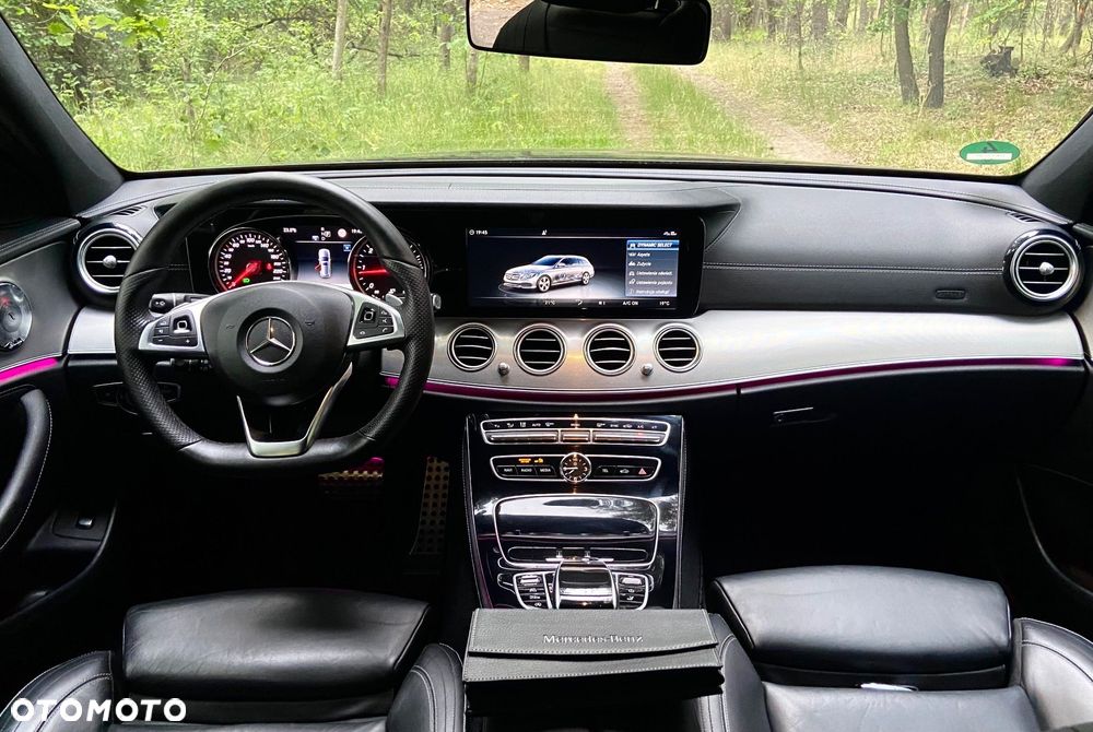 Mercedes-Benz Klasa E 220 d 9G-TRONIC AMG Line - 18