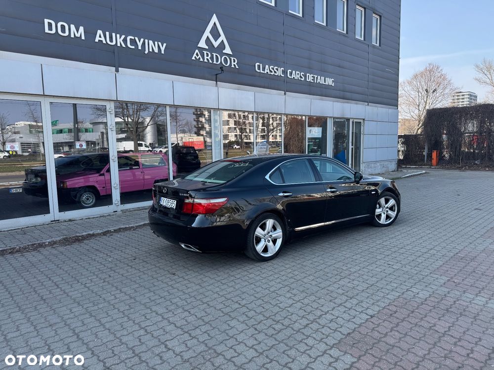 Lexus LS 460 Dynamic Line + Impression Line - 6