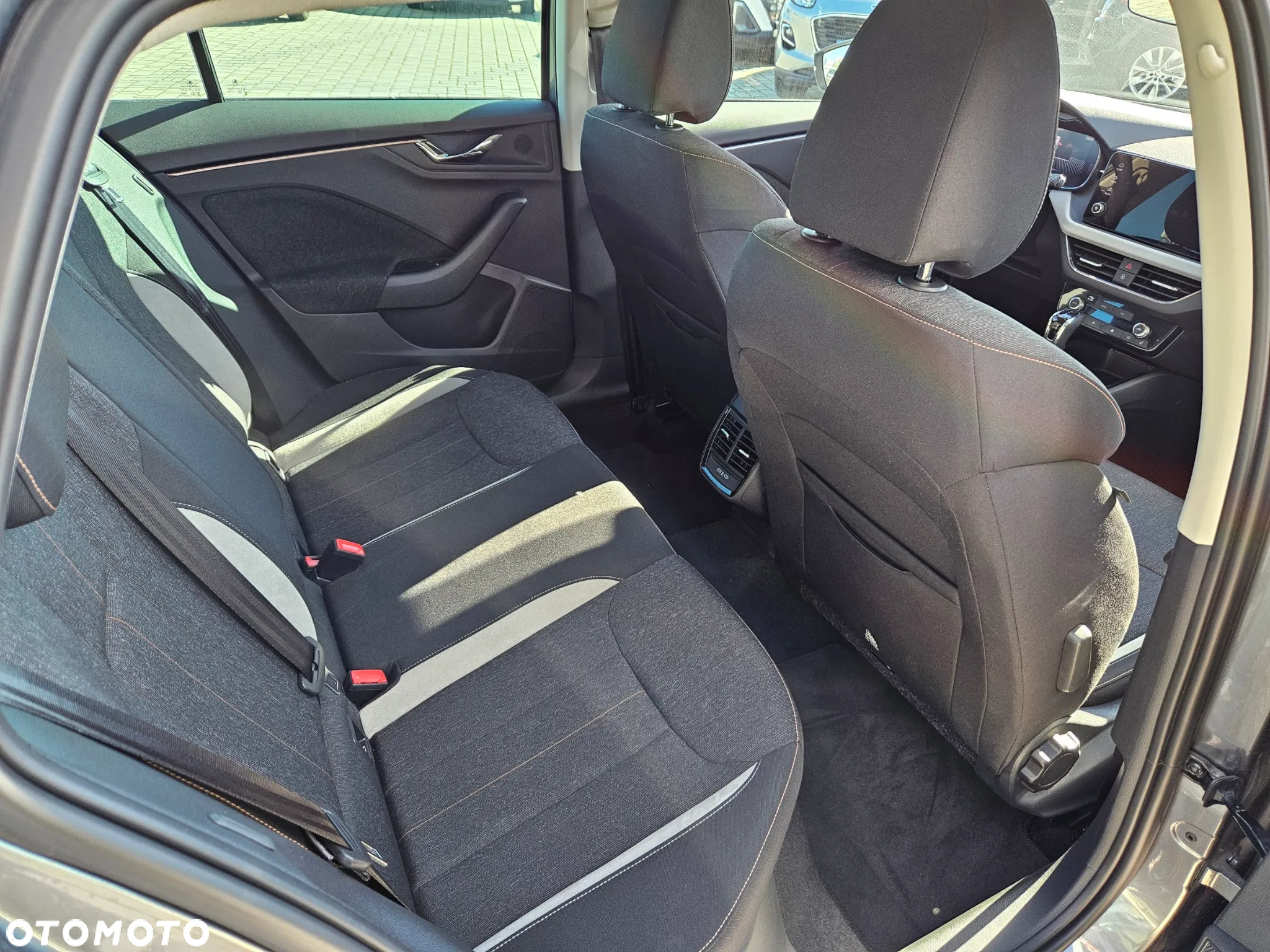 Skoda Scala 1.5 TSI Selection DSG - 10