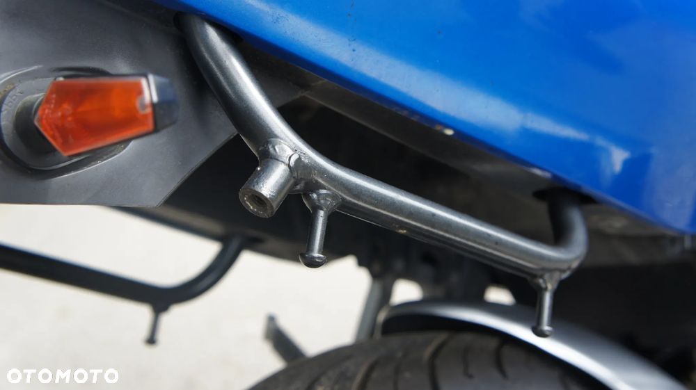 Kawasaki ZR - 8