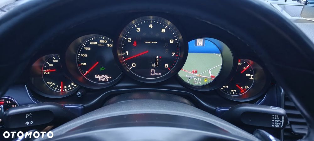 Porsche Panamera 4 PDK - 12