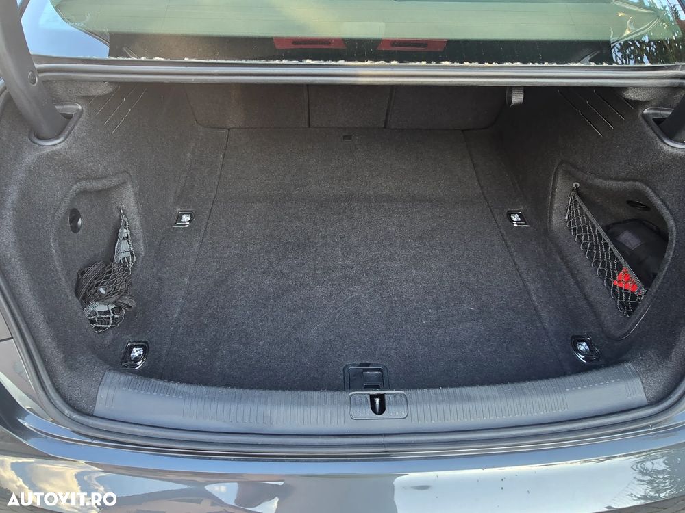 Audi A4 Limuzina 40 TFSI S tronic design - 19