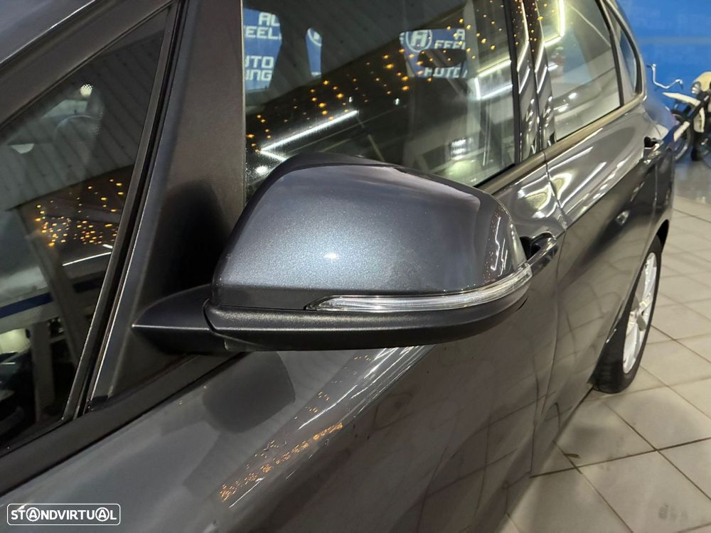 BMW 225xe Active Tourer - 8