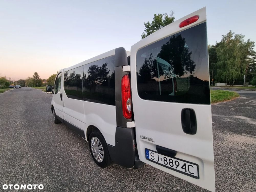 Opel Vivaro - 14