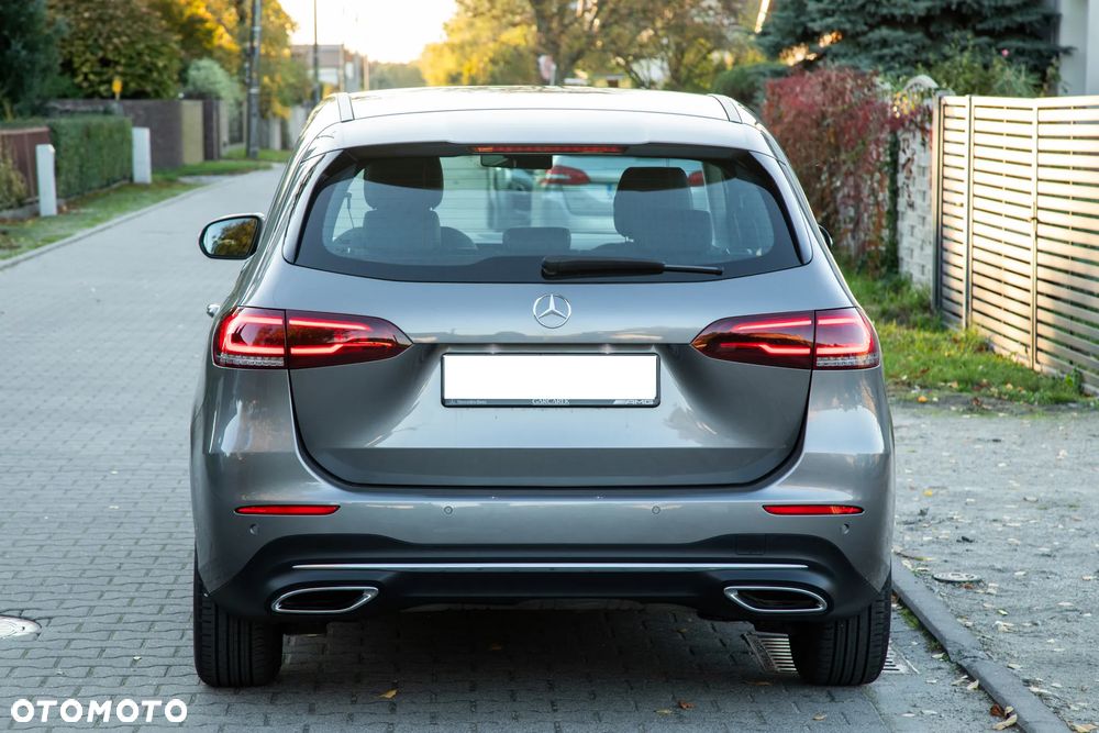 Mercedes-Benz Klasa B 180 7G-DCT - 6