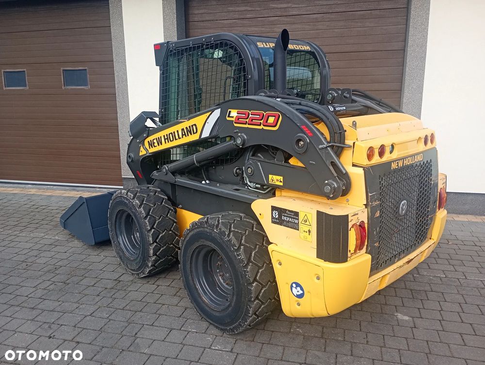 New Holland L220/2017rok/Bobcat/koparka/minikoparka/ładowarka/Miniładowarka - 11