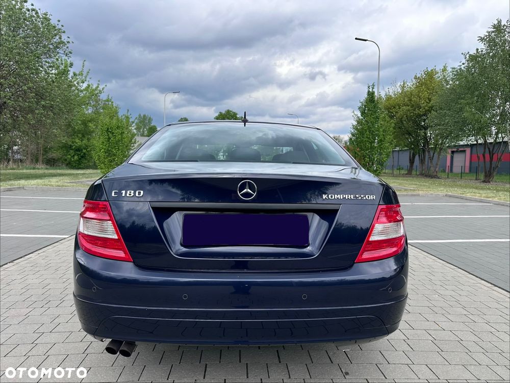 Mercedes-Benz Klasa C 180 Kompressor BlueEFFICIENCY Elegance - 21