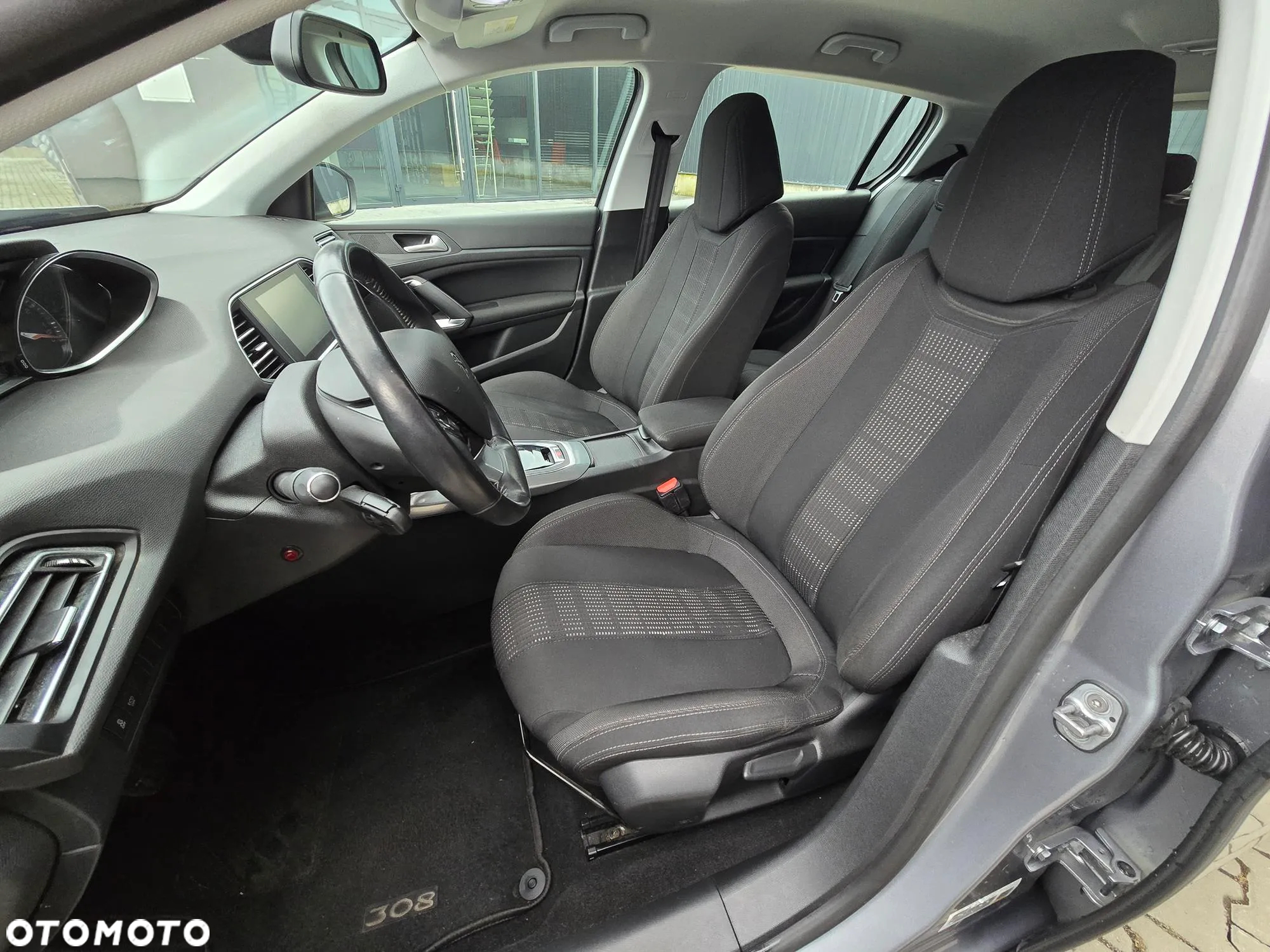 Peugeot 308 1.2 PureTech Allure S&S EAT6 - 15