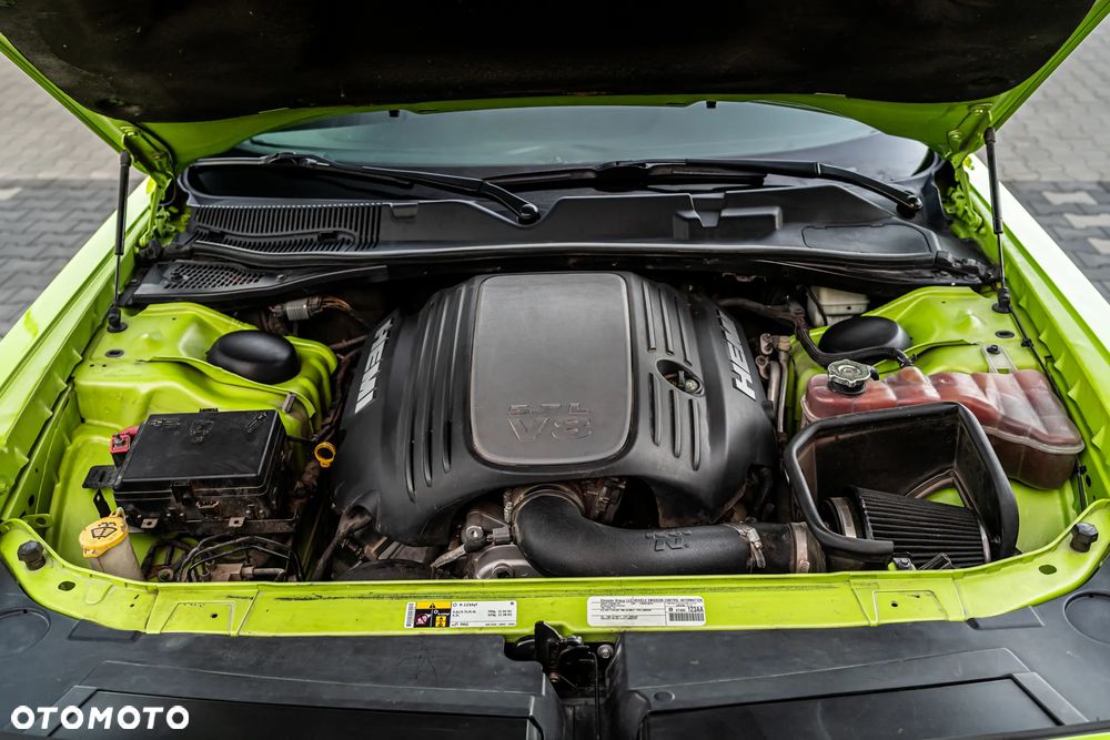 Dodge Challenger - 35