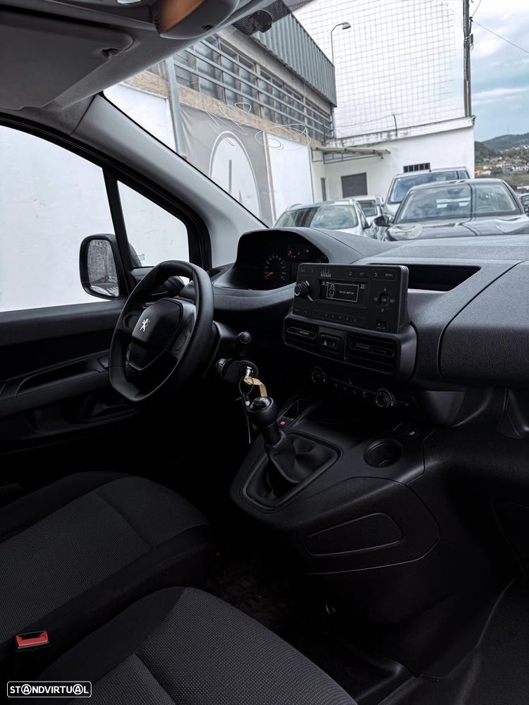 Peugeot PARTNER - 4